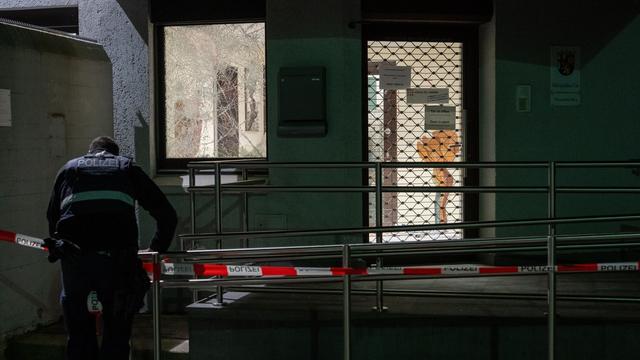 Psychischer Ausnahmezustand: Mann mit Messer randaliert in Bitburger Polizeiinspektion