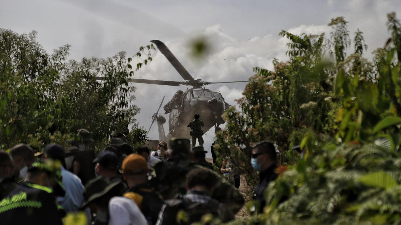 Kriminalität: Kolumbien und USA zerstören fünf Kokainlabore nahe Ecuador