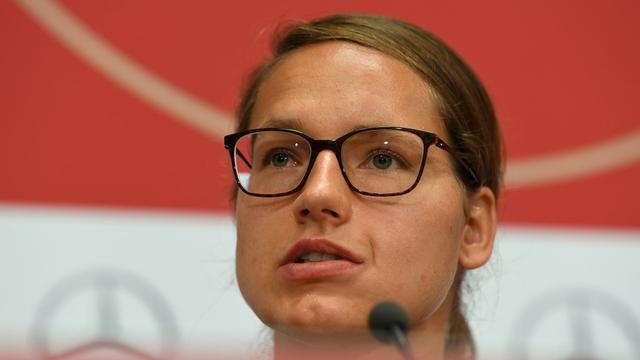 Fußball: Peter will mit den Eintracht-Frauen 