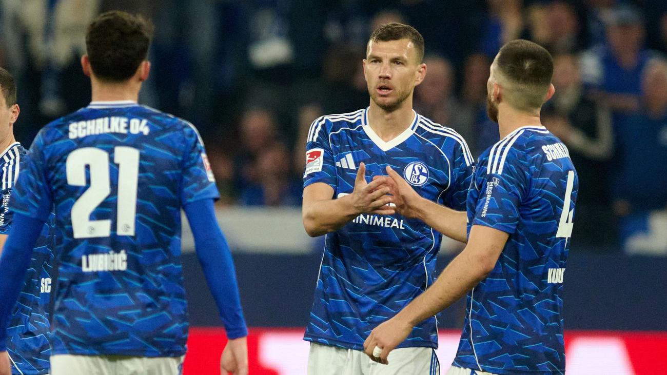 2. Fußball-Bundesliga: Schalke 04 legt im Aufstiegsrennen vor