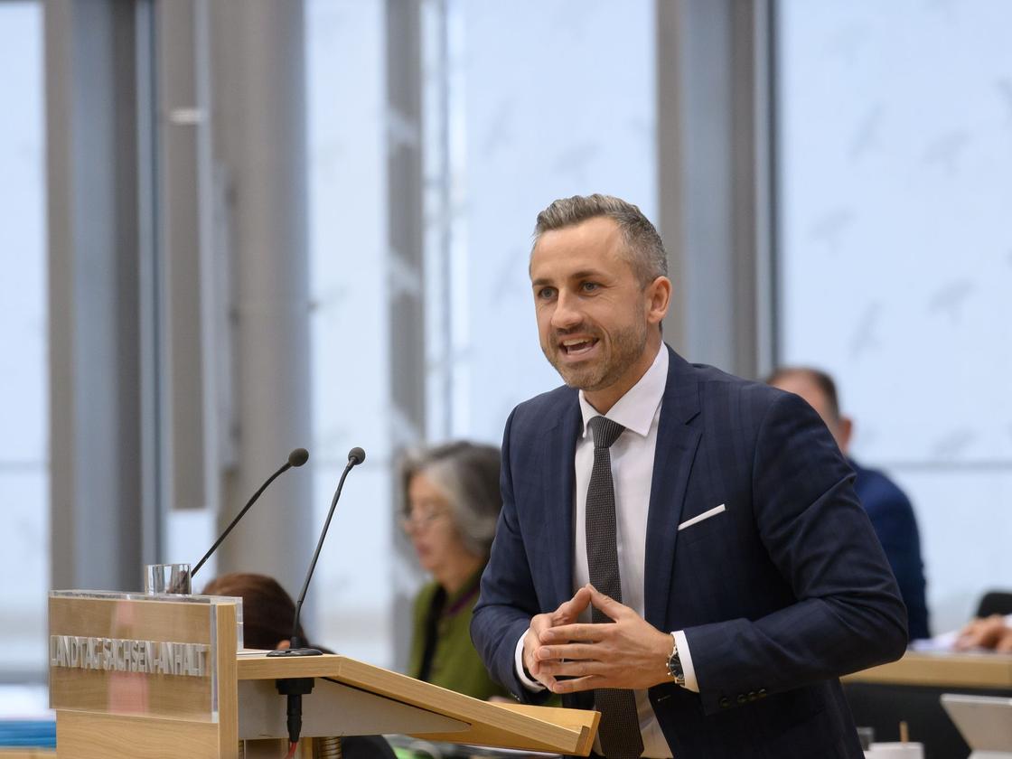 Vor Landtagswahl: Siegmund zu geplanten Reformen: "Konstrukt zum  Machterhalt" | DIE ZEIT