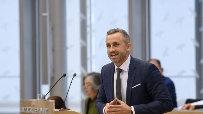 Vor Landtagswahl: Siegmund zu geplanten Reformen: "Konstrukt zum  Machterhalt" | DIE ZEIT