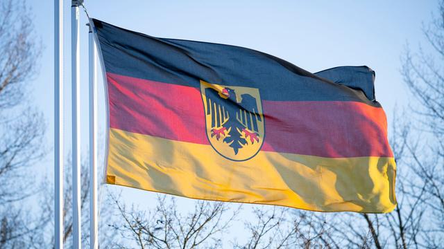 Ermittlungen: Verdacht auf Sabotage an Marine-Versorgungsschiffen