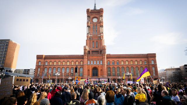 Gleichberechtigung: Frauentag in Berlin: Lauter Protest für mehr Rechte