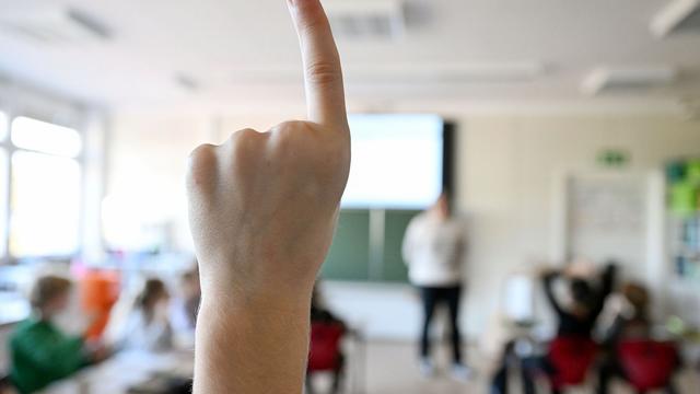 Besoldung im Saarland: GEW fordert einheitliche Bezahlung für alle Lehrkräfte