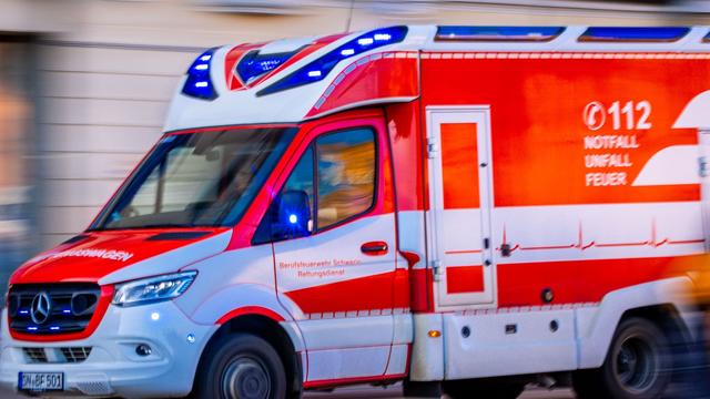 Unfälle: Zwei Verletzte bei Verkehrsunfall auf der L26