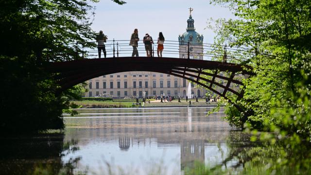 Soziales: Führungen für Demenzkranke im Schloss Charlottenburg