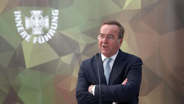 In Koblenz: Pistorius: Führung und Werte sind zentral für die Bundeswehr