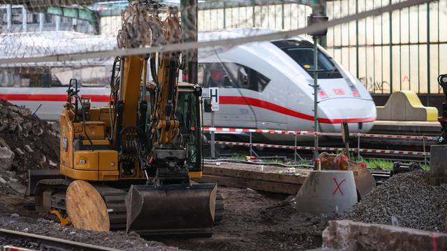 Bereich evakuiert: Blindgänger in Münster und Duisburg: Bahnstrecken gesperrt