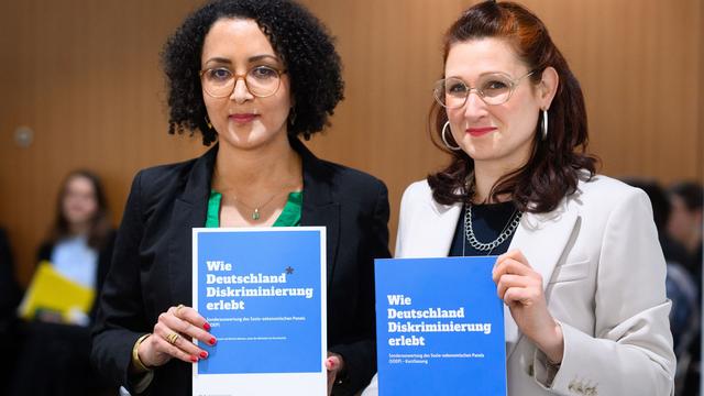 Umfassende Untersuchung: Frauen mit Kopftuch erleben besonders häufig Diskriminierung