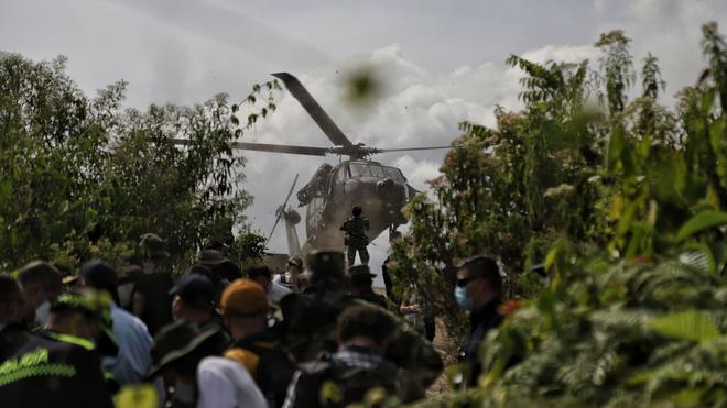  Kolumbiens Polizei hat nahe der Grenze zu Ecuador mehr als eine Tonne Kokain in einem Drogenlabor beschlagnahmt. (Archivbild)