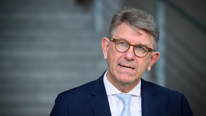  Kulturstaatsminister Wolfram Weimer steht in der Kritik. (Archivbild)