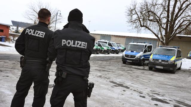 Gewalttat an Mädchen: Neuer Prozess um totes Mädchen in Güllegrube Mitte Mai