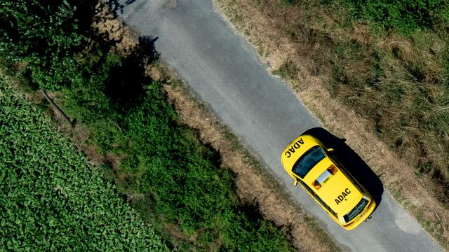 Pannenhilfe: Starterbatterie bleibt Hauptursache für Autopannen