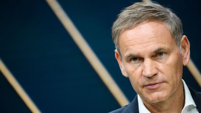 Volkswagen: VW-Chef Blume verdient weniger - Diess weiter vorn