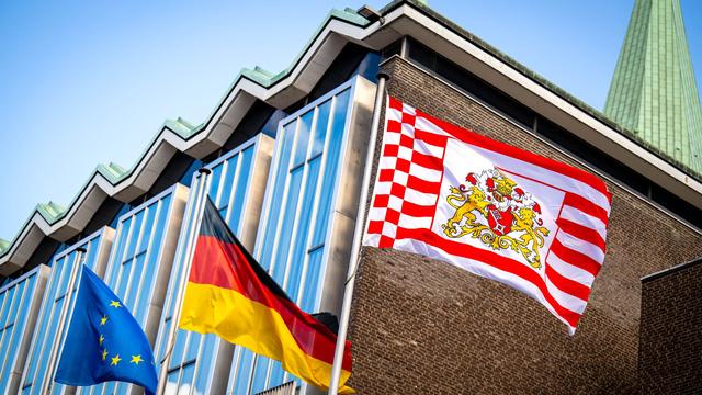 Regierungskrise in Bremen: Goldener Handschlag? Ausschuss prüft Staatsräte-Affäre