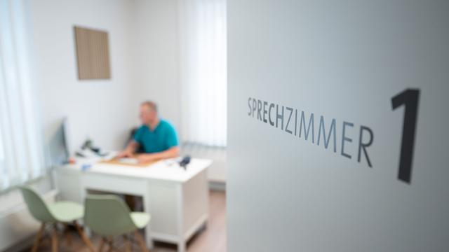 Gesundheitsnetz: Mehr Praxisärzte – aber auch mehr Patientenzeit?