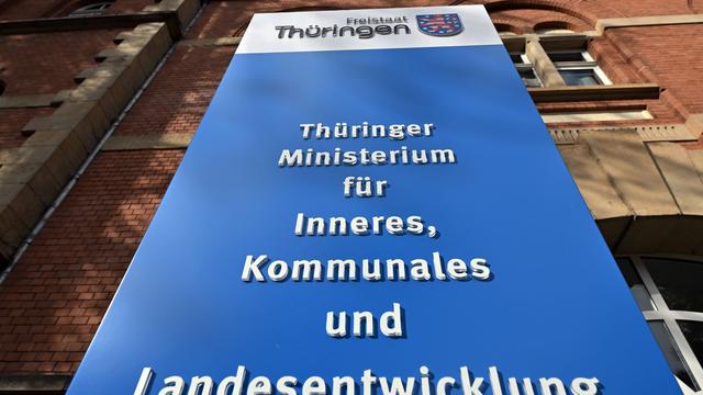 Auflagen: Rechtsextreme Konzerte - was das Innenministerium dazu sagt