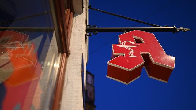 Medikamenten-Versorgung: Apotheken kämpfen mit Engpässen und Online-Konkurrenz