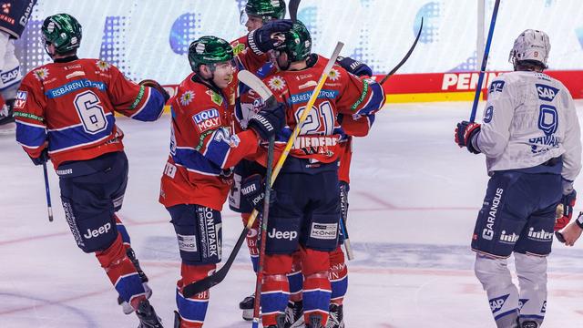 Deutsche Eishockey Liga: Eisbären Berlin gewinnen mit 4:2 gegen Mannheim