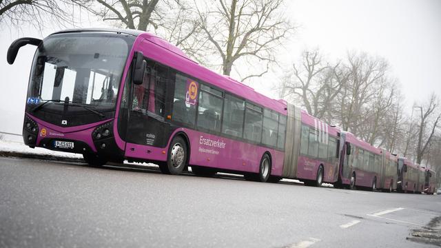 Bahnverkehr: Ersatzverkehr Hamburg-Berlin wieder mit hochwertigen Bussen
