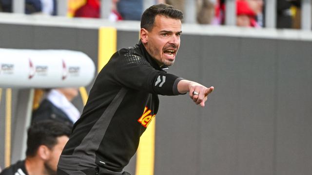 Wechsel nach Kiel: Jahn von Trainer-Weggang überrascht: 