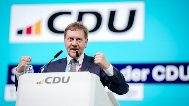 Regierung: Kretschmer zum Antrittsbesuch in Prag