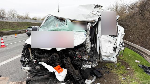 Auffahrunfall: Fahrer stirbt auf A2 - längere Sperrung bei Dortmund
