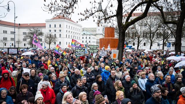 Demonstrationen: 3.000 Menschen bei PRÜF-Demonstration in München