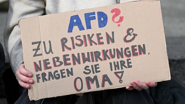 Demonstrationen: Mehr als 500 Menschen bei Aktionstag gegen Rechtsextremismus