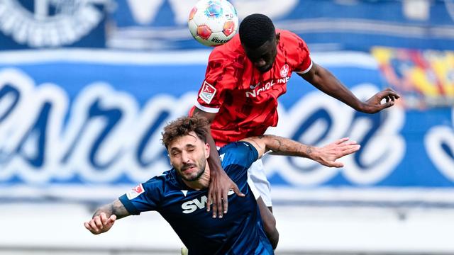 2. Fußball-Bundesliga: Chancenlos im Südwest-Derby: Karlsruhe unterliegt FCK 0:3