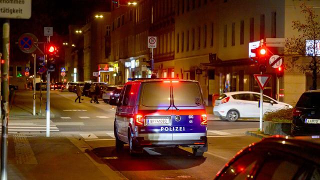 Attacke auf Passanten: Polizei zu Angriff in Linz: Opfer wollten Streit schlichten