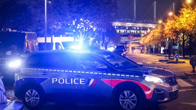 13-Jähriger festgenommen: Nizza: Teenager erschlägt Mutter nach Streit um Alkohol