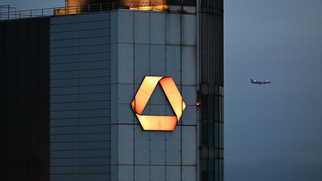 Finanzbranche: Unicredit legt Übernahmeangebot für Commerzbank vor
