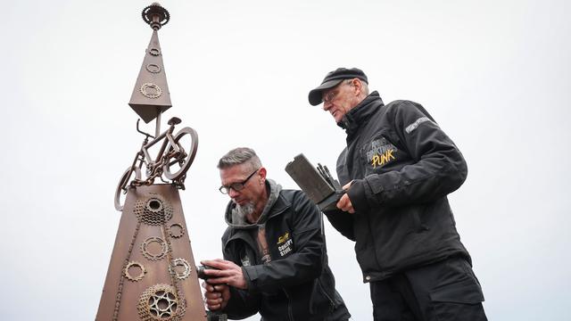 Kreis Schleswig-Flensburg: Kunst aus Fahrradschrott: Neue Selfie-Station in Ulsnis