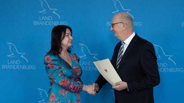 Regierung: Weg frei für neues Brandenburger Kabinett - Ministerabschied