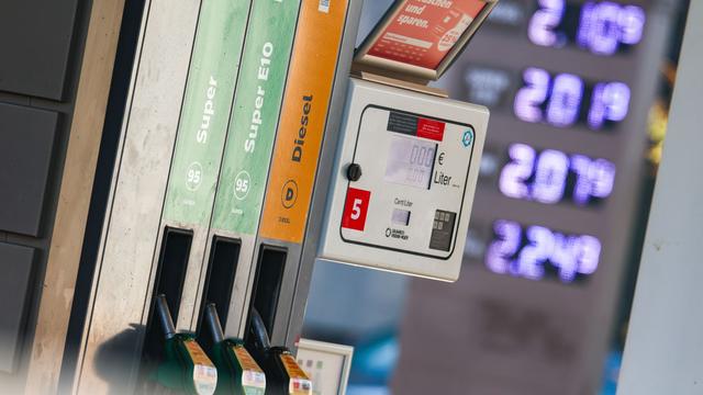 Kraftstoffpreise: Landtag von MV fordert Energiesteuer-Senkung