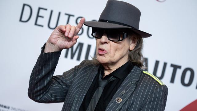 Leute: Udo Lindenberg bekommt Miniatur-Zug durch sein Leben