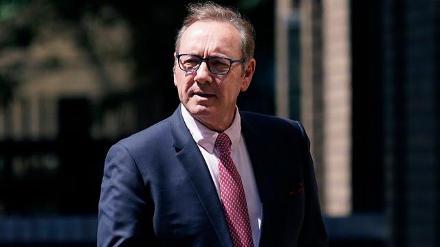 High Court in London: Kevin Spacey einigt sich mit Klägern - Prozess ausgesetzt