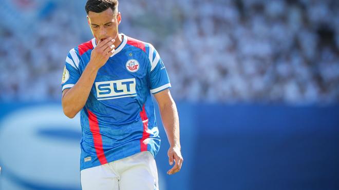 3. Fußball-Liga: Torschütze in Wiesbaden: Kenan Fatkic von Hansa Rostock. (Archivbild)