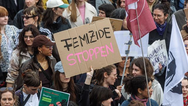 Tötung von Frauen: MV will Einstufung von Femiziden als Mord