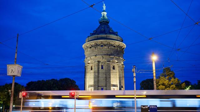 Unfall im Linienverkehr: 150.000 Euro Schaden bei Zusammenstoß zweier Straßenbahnen