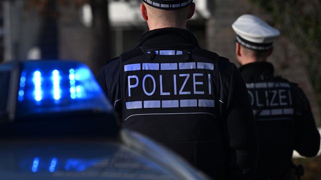 Unfälle: Polizei stoppt betrunkenen Autofahrer nach mehreren Unfällen