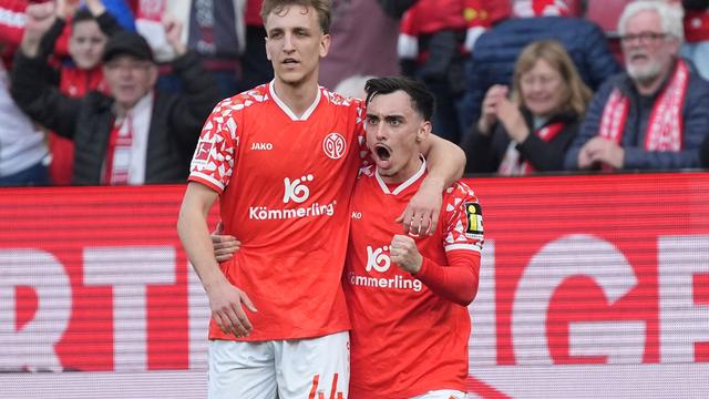 Fußball-Bundesliga: Mainz feiert Derby-Sieg gegen Frankfurt und Paul Nebel