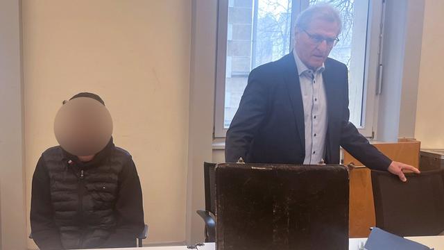 Raserunfall: Mädchen stirbt bei Raserunfall - Haftstrafe für 25-Jährigen