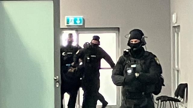 Anschlag auf Weihnachtsmarkt: Magdeburger Todesfahrer ins Gericht getragen