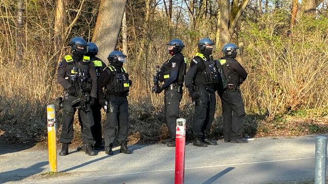 Kriminalität: Polizei prüft Schussmeldung im Volkspark Hasenheide