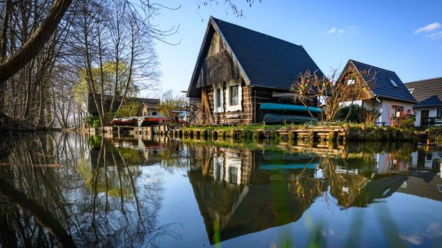 Zum Wochenstart: Sonne, Frost und Gewitter in Berlin und Brandenburg
