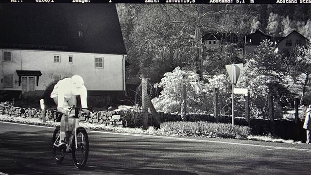 Radarmessung: Radfahrer ist schneller als die Polizei erlaubt