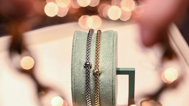 Polizeieinsatz: Der Wert des erbeuteten Schmucks kann noch nicht beziffert werden. (Symbolbild)